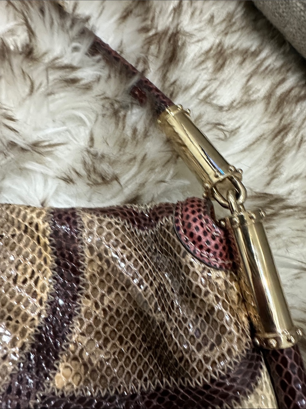 GUCCI Burgundy, Gold and Tan GG PURE SNAKESKIN Shoulder Bag W/tassel. - Picture 8 of 15